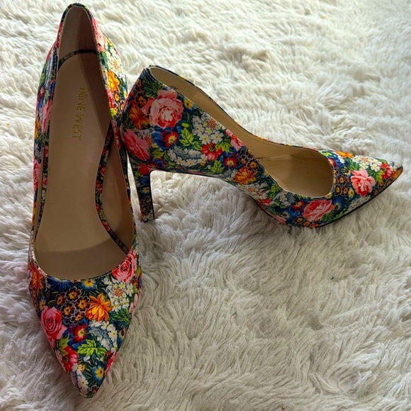 NEW NINE WEST TATIANA SZ 10 - Picture 1 of 7